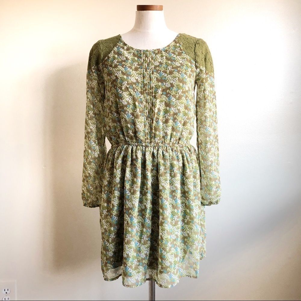 Charming Charlie Green Floral midi dress NWT